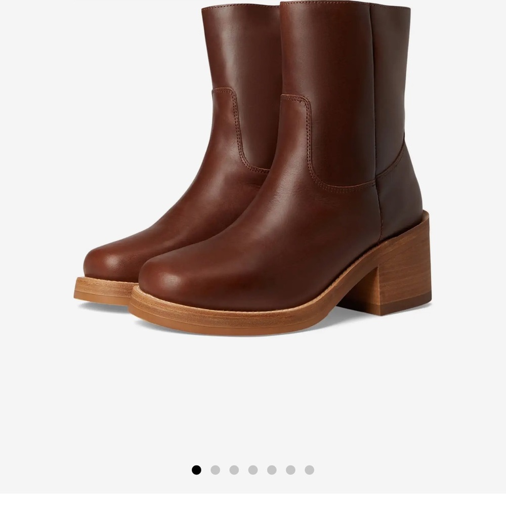 Dingo Chocolate Heeled Boots NWOT